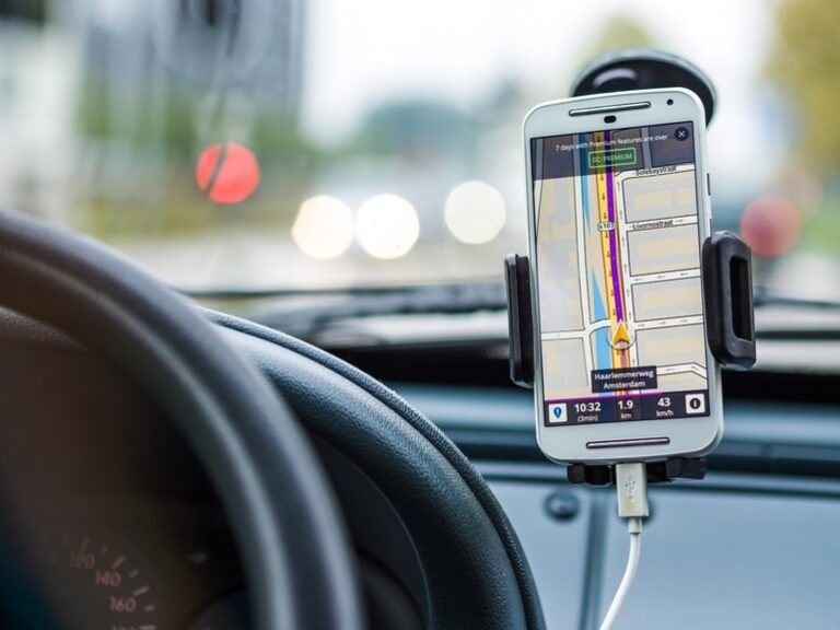 ULTIMA ORĂ DOCUMENT Uber și Bolt – obligate să raporteze lunar la ANAF date despre șoferi, mașini, curse și bani