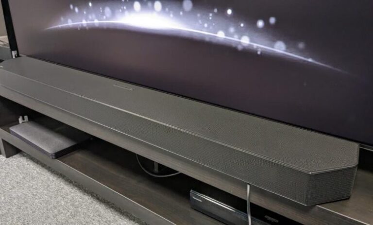 O actualizare automată de firmware a defectat mai multe modele soundbar de la Samsung