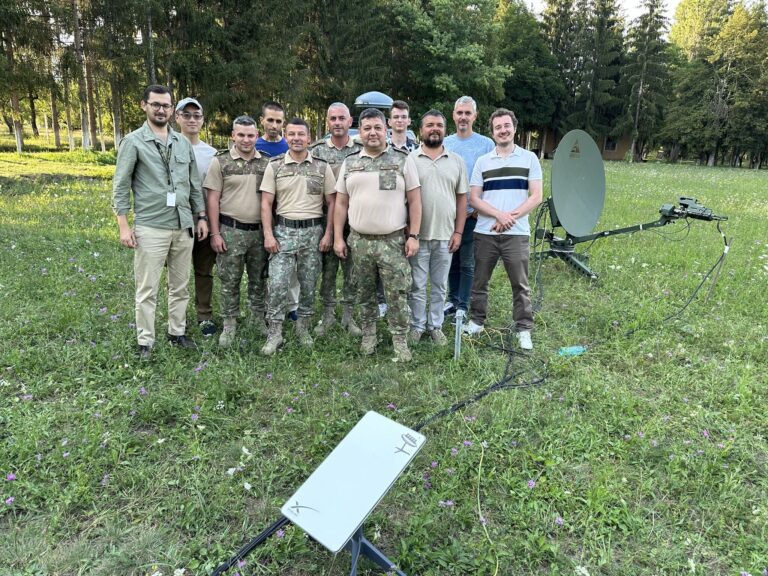 Anunţ oficial al ANCOM după testele cu SpaceX şi MApN: Având mandat de la premier, vom promova activ revizuirea reglementărilor internaţionale privind comunicaţiile prin satelit. „Zonele rurale vor beneficia de conexiuni de internet prin satelit mai rapide, se va reduce decalajul urban-rural”