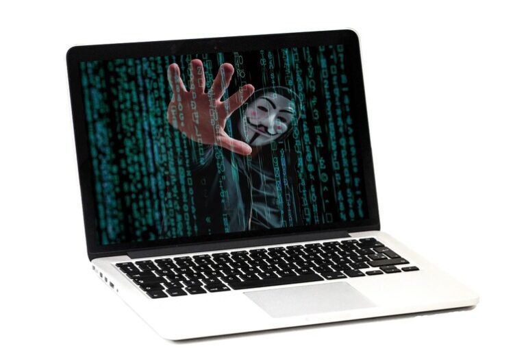 Hackerii utlizează kituri specifice pentru a crea instantaneu pagini de phishing cu aspect credibil