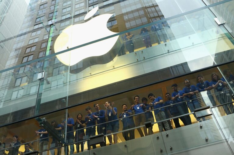Apple contestă ordinul UE de a deschide ecosistemul său către rivali: ”cerinţe nerezonabile şi riscante”