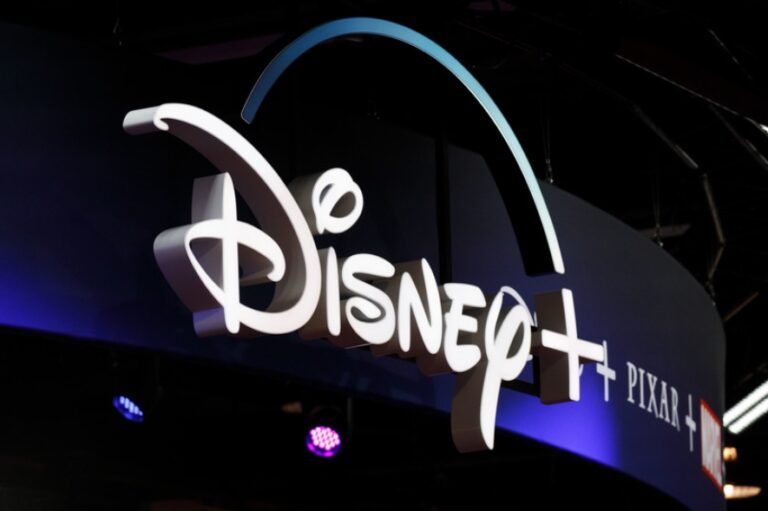 Disney concediază câteva sute de angajaţi în departamentele de film, televiziune şi finanţe corporative