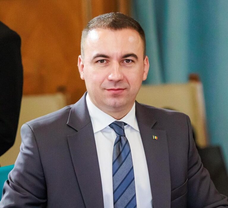 Bogdan Ivan a anunţat depunerea unui proiect pentru infrastructura digitală şi pentru suveranitatea tehnologică a întregii regiuni a Mării Negre / Programul va aduce în ţara noastră o investiţie cuprinsă între patru şi cinci miliarde de dolari