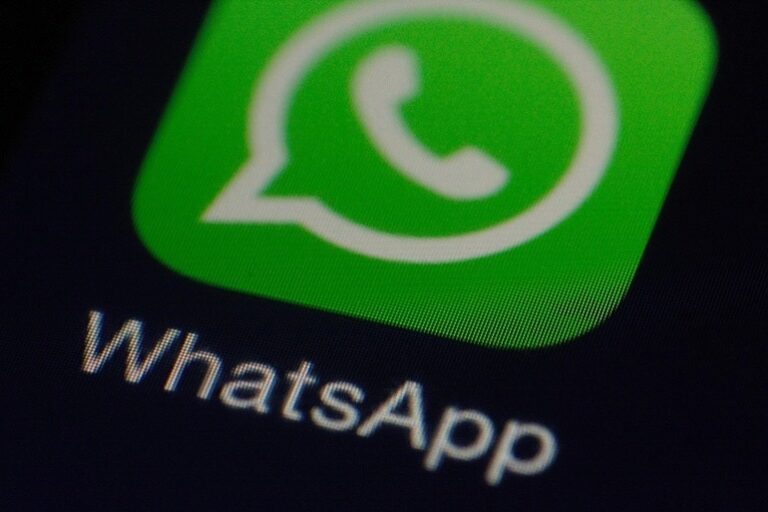 Guvernul scoțian elimină WhatsApp de pe telefoane