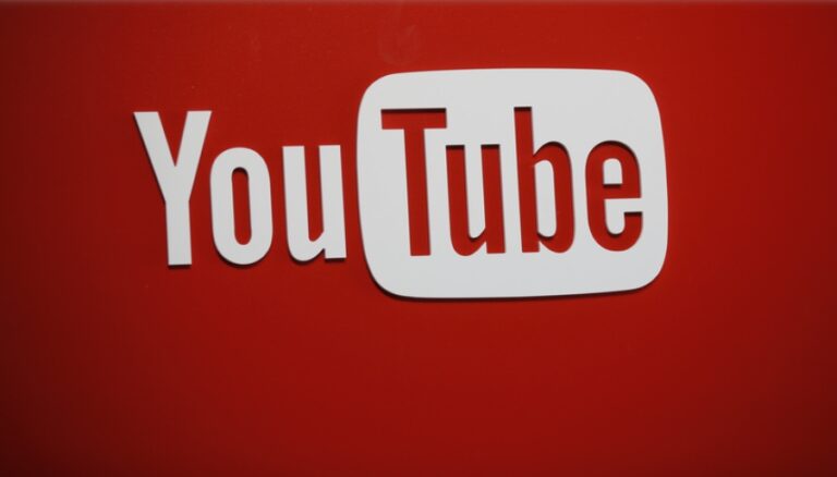 YouTube acceptă să plătească 24,5 de milioane de dolari pentru a soluţiona un litigiu cu Donald Trump. Banii vor fi folosiţi pentru a construi noua sală de bal de la Casa Albă