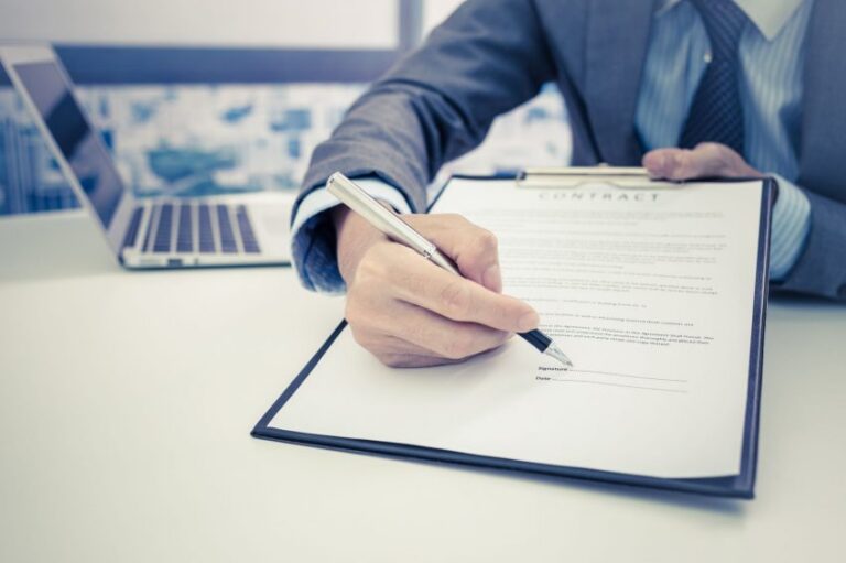 Fișa de sinteză, obligatorie în contractele furnizorilor de telefonie, Internet și TV