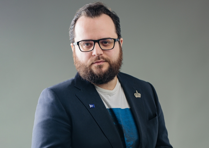 Asociaţia patronală a industriei de software şi servicii atacă dur pachetul de măsuri fiscale propus de Guvern: Lovim simultan în start-up-urile inovatoare şi în companiile mari care sunt mari contributori la buget şi aduc bani din export