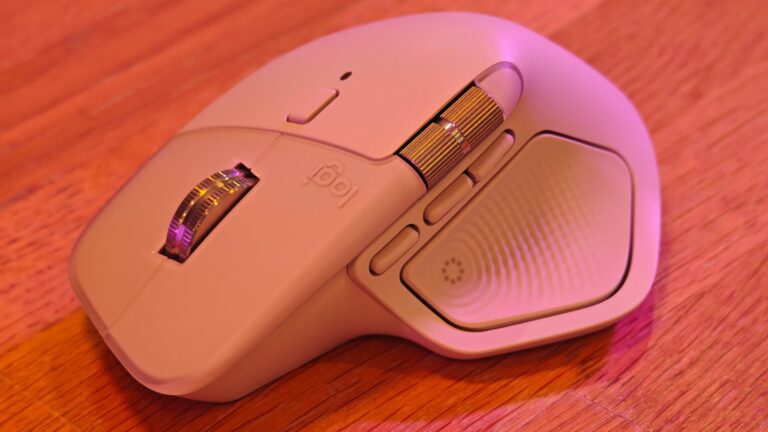 Logitech a lansat în România mouse-ul MX Master 4, dedicat profesioniștilor creativi Logitech a lansat în România mouse-ul MX Master 4, dedicat profesioniștilor creativi