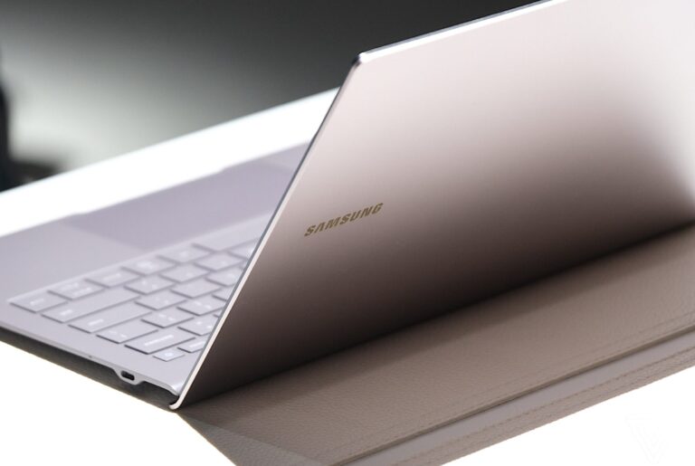 Viitoarele laptopuri Samsung vor putea fi localizate și dezactivate de la distanță, chiar și fără conexiune la internet