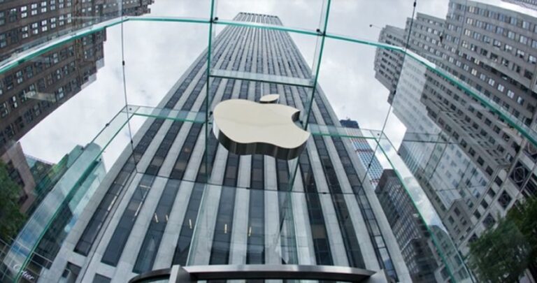 Apple a retras aplicaţiile de monitorizare ICE, după presiuni din partea administraţiei Trump