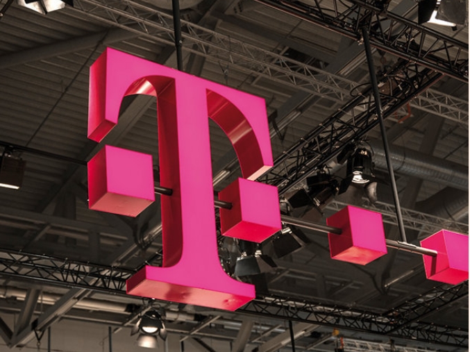 Digi anunţă la rândul său finalizarea achiziţiei unor active ale Telekom România Mobile. Serghei Bulgac, CEO al Digi: Ne informăm abonaţii că această tranzacţie va îmbunătăţi calitatea serviciilor de voce şi date mobile, va extinde acoperirea şi va asigura servicii mai rapide şi mai fiabile