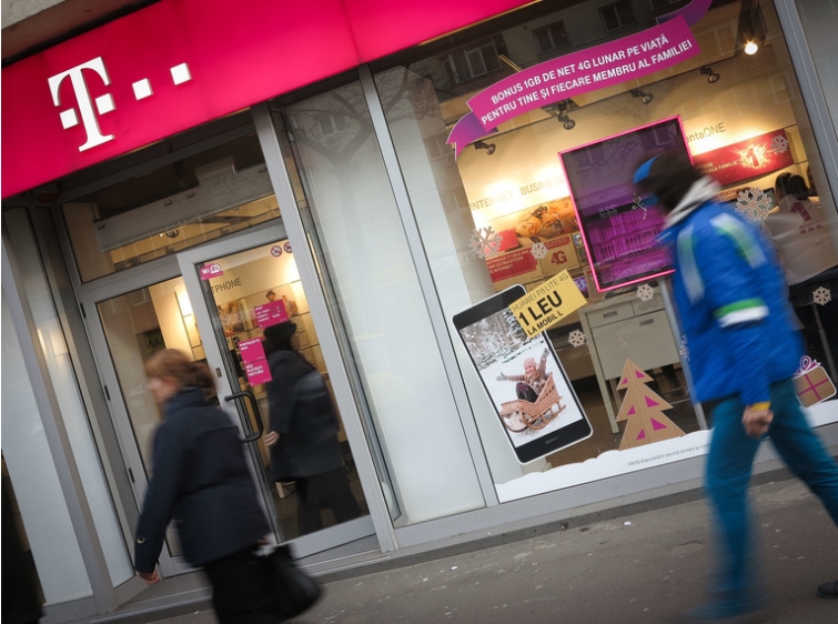 Tranzacție finalizată – Vodafone și Digi au luat Telekom România. Mesaj către clienți