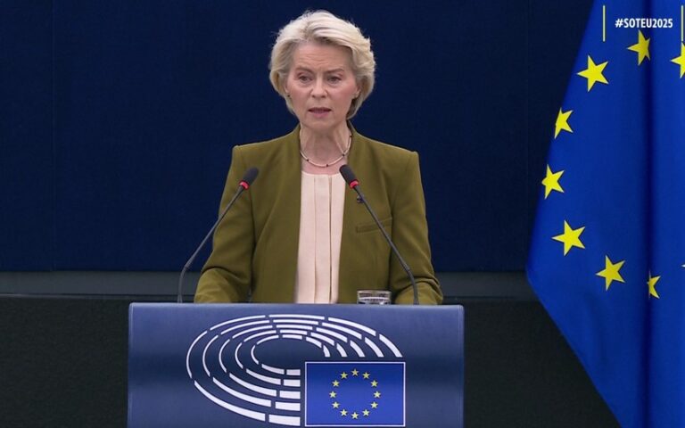 Ursula Von der Leyen cere un efort european pentru dezvoltarea maşinilor autonome bazate pe inteligenţă artificială