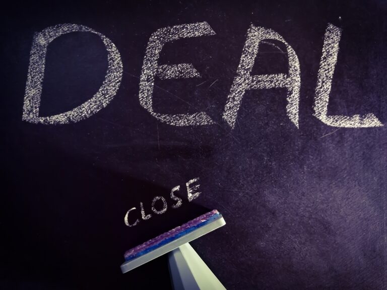 BENTO semnează un contract cât aproape jumătate din cifra de afaceri a anului trecut