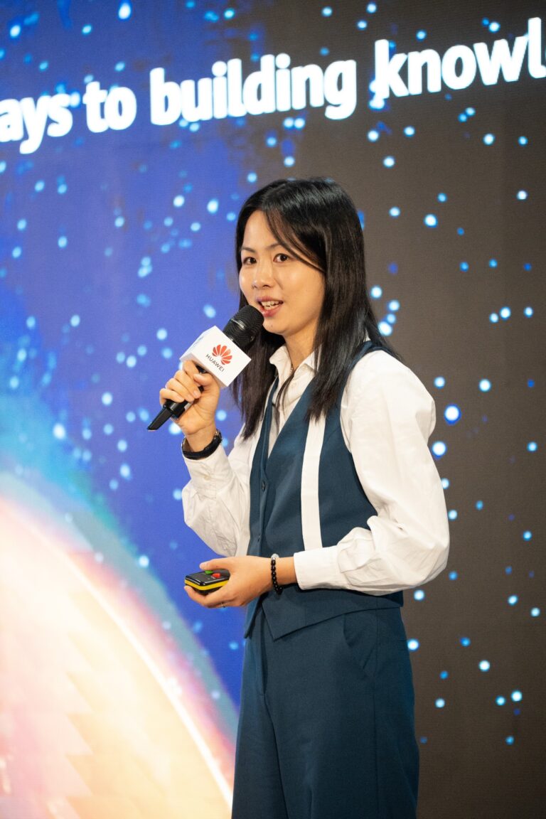 Bilanţul proiectelor UNESCO – Huawei în România: Peste 4.000 de profesori şi elevi au fost incluşi în programele pilot STEM. Soluţia pentru experimentarea ştiinţei în şcoli, gata de extindere naţională