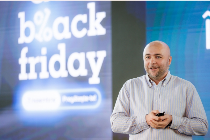 eMAG ţinteşte vânzări de 940 mil. lei de Black Friday, plus 44 mil. lei. Tudor Manea, CEO-ul grupului: „Aducem 1,5 milioane de oferte la cel mai mic preţ din an şi soluţii de finanţare fără dobândă”