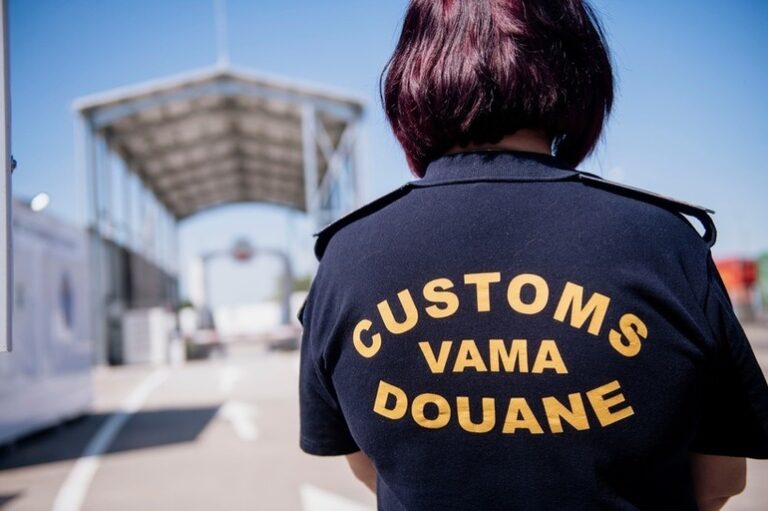 Retehnologizare la Vamă pentru creșterea vitezei de control a mărfurilor. Patru oferte