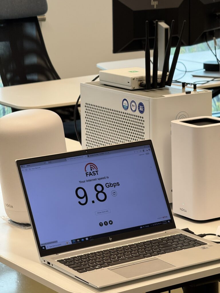 Orange România a testat pentru prima dată tehnologia 5G millimeter Wave : viteze de 10 Gbps la descărcare, de aproape şapte ori mai mari decât maximul actual