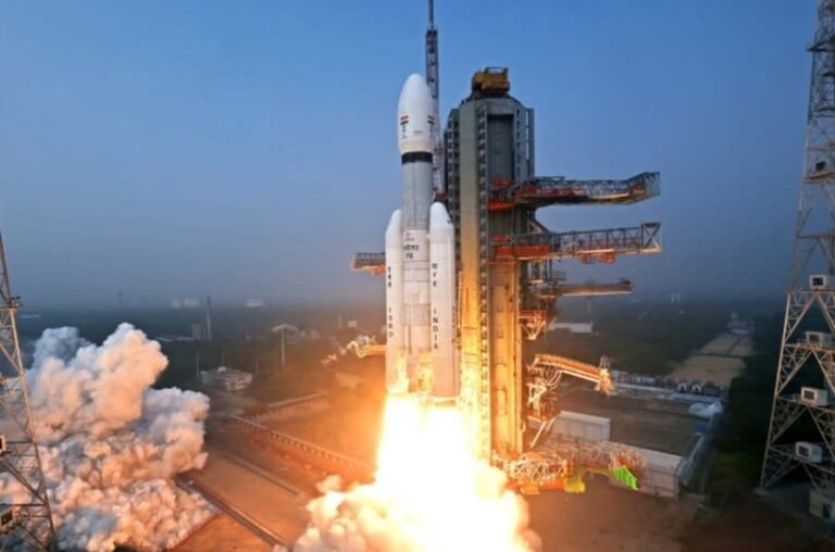 India plasează pe orbită cel mai greu satelit indian de comunicaţii