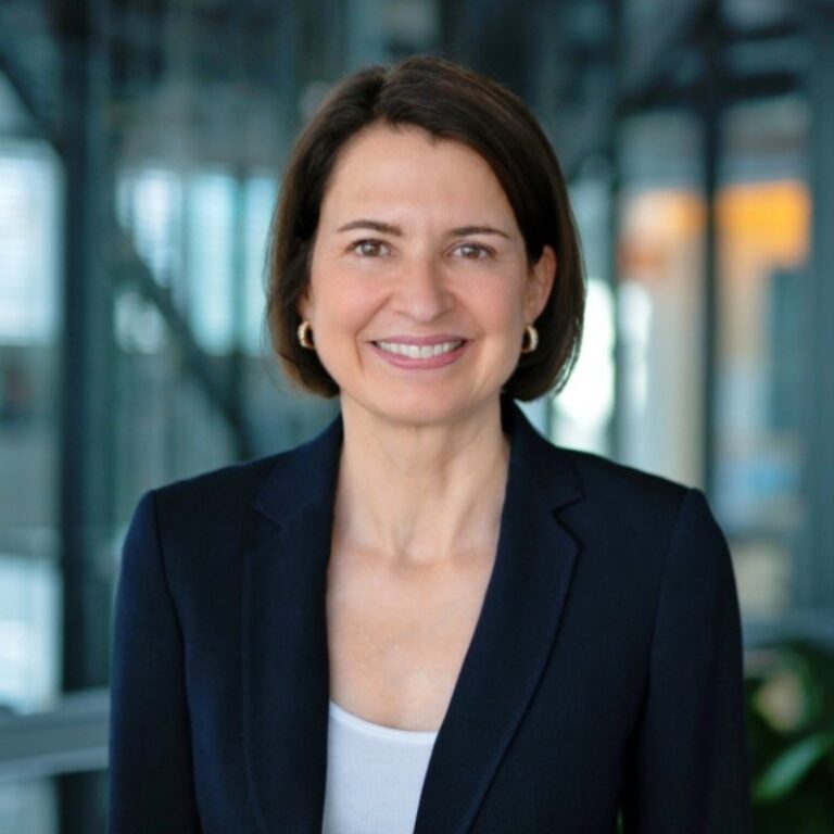 Grupul elveţian SGS achiziţionează compania indiană de cybersecurity Panacea Infosec. SGS vizează venituri suplimentare de 200 de milioane de franci elveţieni din segmentul Digital Trust până în 2027