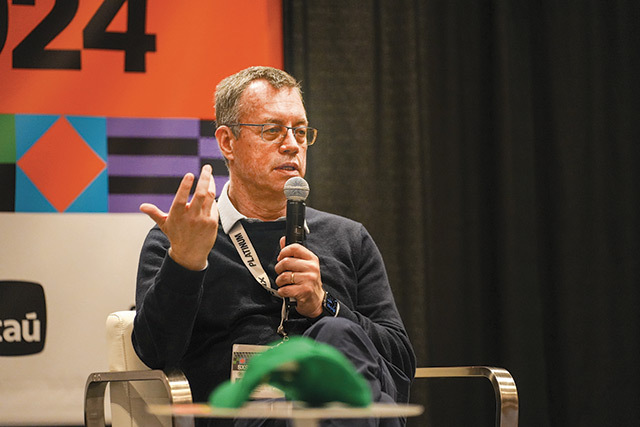 Profesorul român Ion Stoica, cofondator Databricks, este implicat în al doilea unicorn: LMArena a ridicat 150 de milioane de dolari la o valuare de 1,7 miliarde. Platforma evaluează performanţa modelelor AI cu feedback de la utilizatori reali