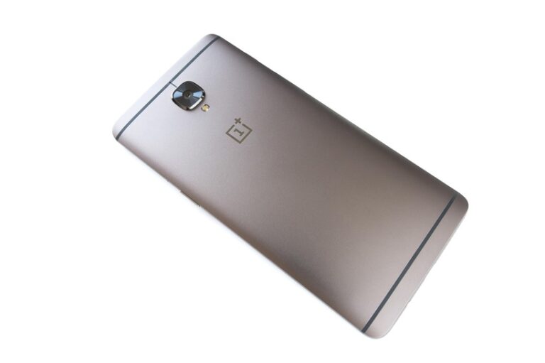 Taiwanul a emis mandat pentru arestarea şefului OnePlus