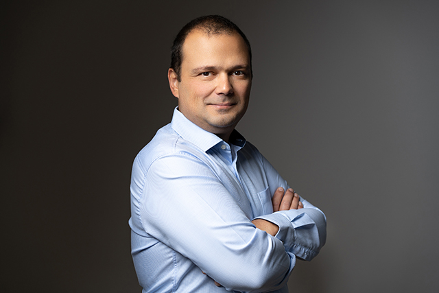 Adobe România măreşte echipa care dezvoltă Firefly Boards, aplicaţia AI pentru creatori. Centrul din Bucureşti este cel mai mare hub Adobe din Europa pentru dezvoltare de produse