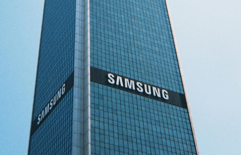Samsung, profit record pe fondul exploziei prețurilor la memorii