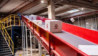 eMAG a investit în 2025 peste 200 mil. lei în compania de curierat Sameday şi a ajuns la o deţinere de peste 95% din pachetul de acţiuni