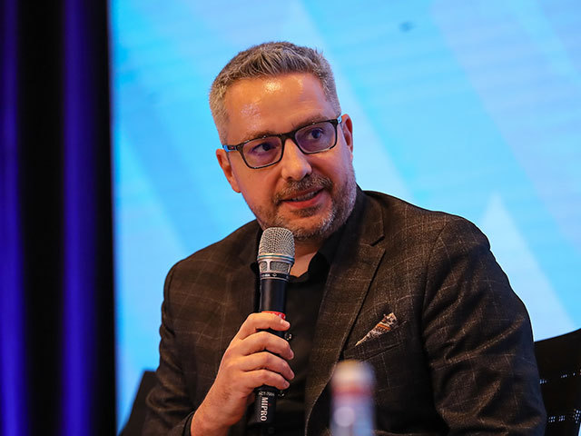 Alexandru Bogdan, CEO ROCA X: Fondatorii au devenit prea „soft“, vin doar cu PPT-uri şi fără prototipuri funcţionale. Trebuie să vedem angajamente şi tracţiune, nu doar idei