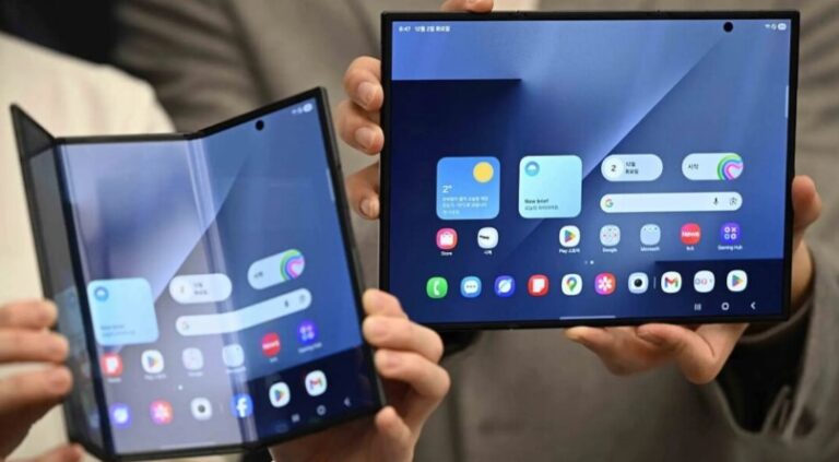 Primii cumpărători Galaxy Z TriFold din SUA raportează probleme cu defectarea ecranului pliabil