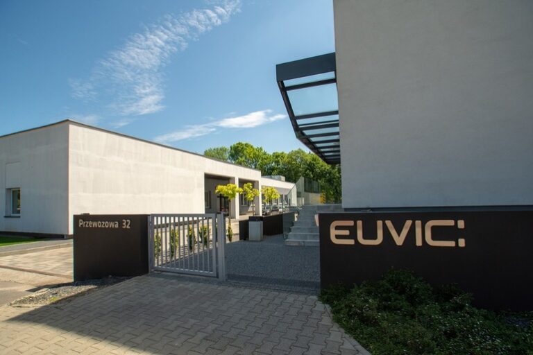 Tranzacție surpriză în România: Unul dintre marile grupuri tech din Polonia preia Yalos Labs