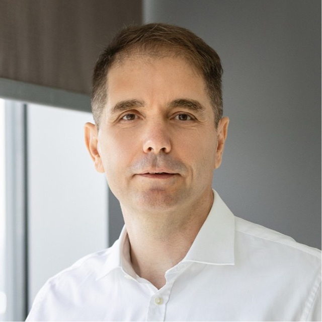 Marian Gheorghe, fost head of business development la EY România, a preluat conducerea Entersoftone România