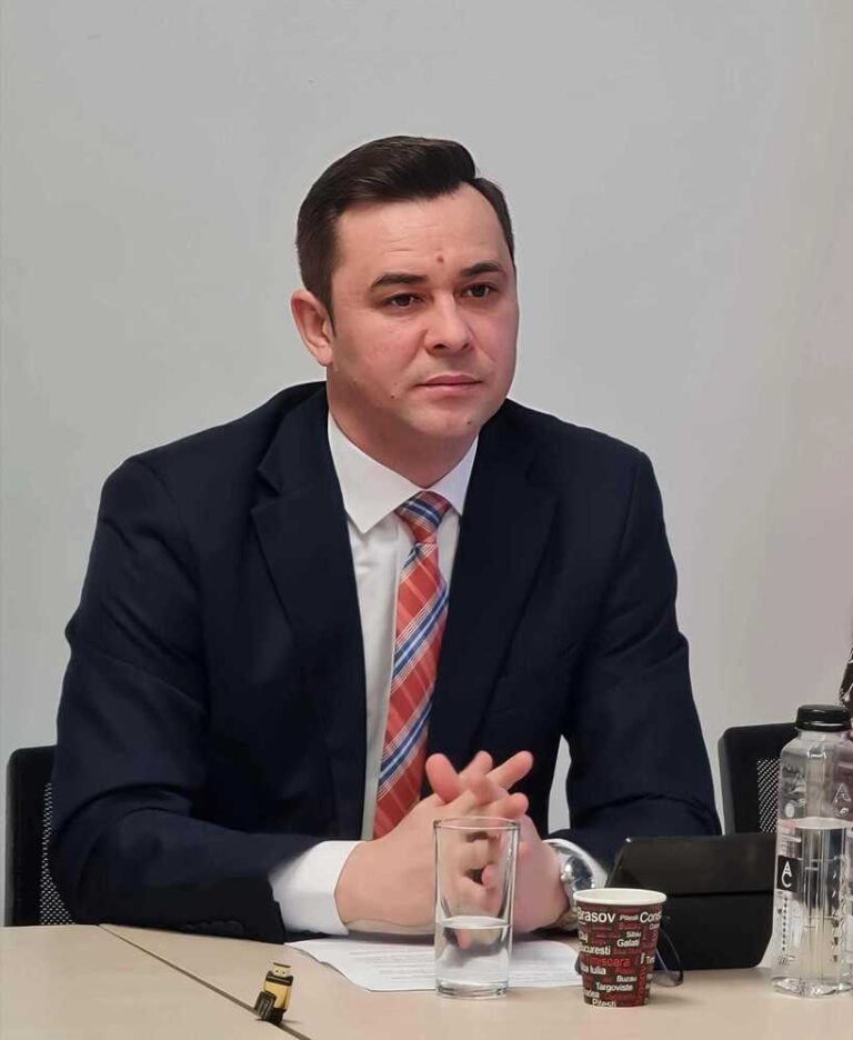 Institutul Naţional de Statistică a lansat proiectul DISTINCT, o iniţiativă destinată modernizării şi digitalizării statisticii oficiale din România. Valoarea totală eligibilă a proiectului este de 94,46 milioane lei