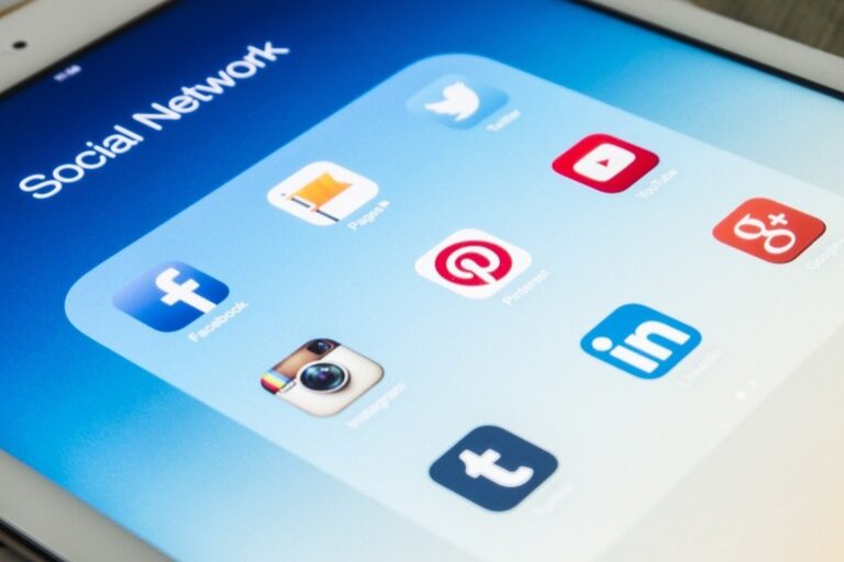 Dovada cu buletinul pe social media – Acces interzis pentru copiii sub 16 ani în Spania